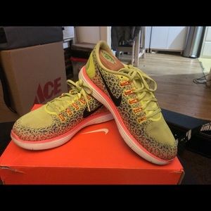 NIKE Men’s Natural Ride Running Shoes US 8.5